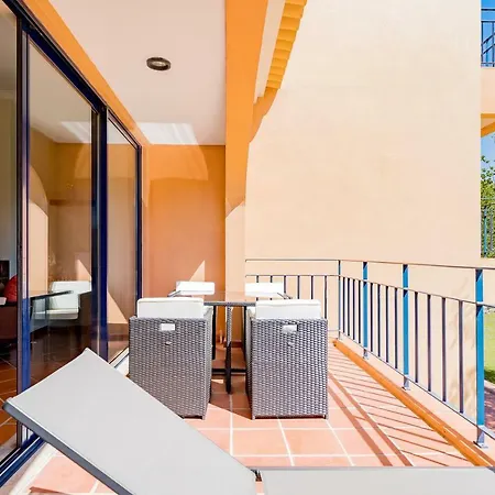 Al - W Golf F5 Apartment Quarteira